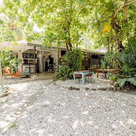 Playa Santa Teresa  Bajo El Arbol B&B מראה חיצוני תמונה