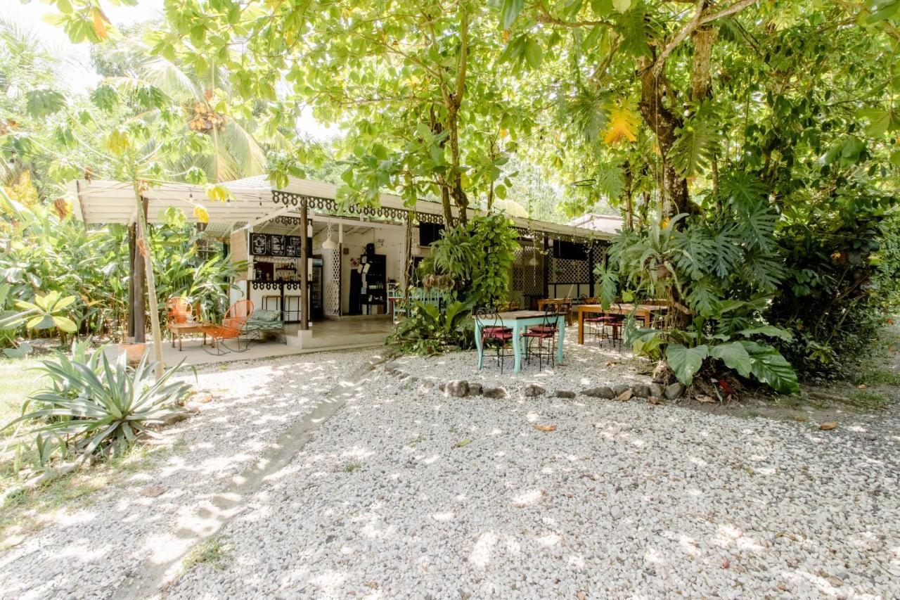 Playa Santa Teresa  Bajo El Arbol B&B מראה חיצוני תמונה