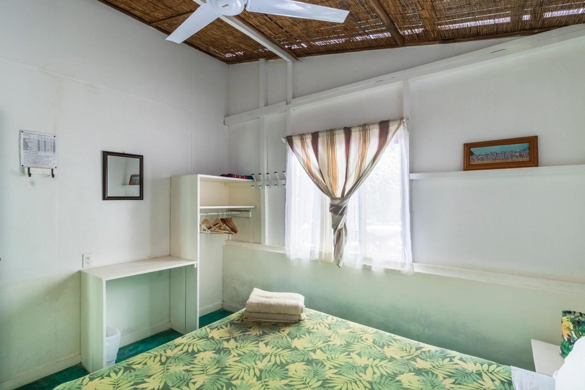 Playa Santa Teresa  Bajo El Arbol B&B מראה חיצוני תמונה
